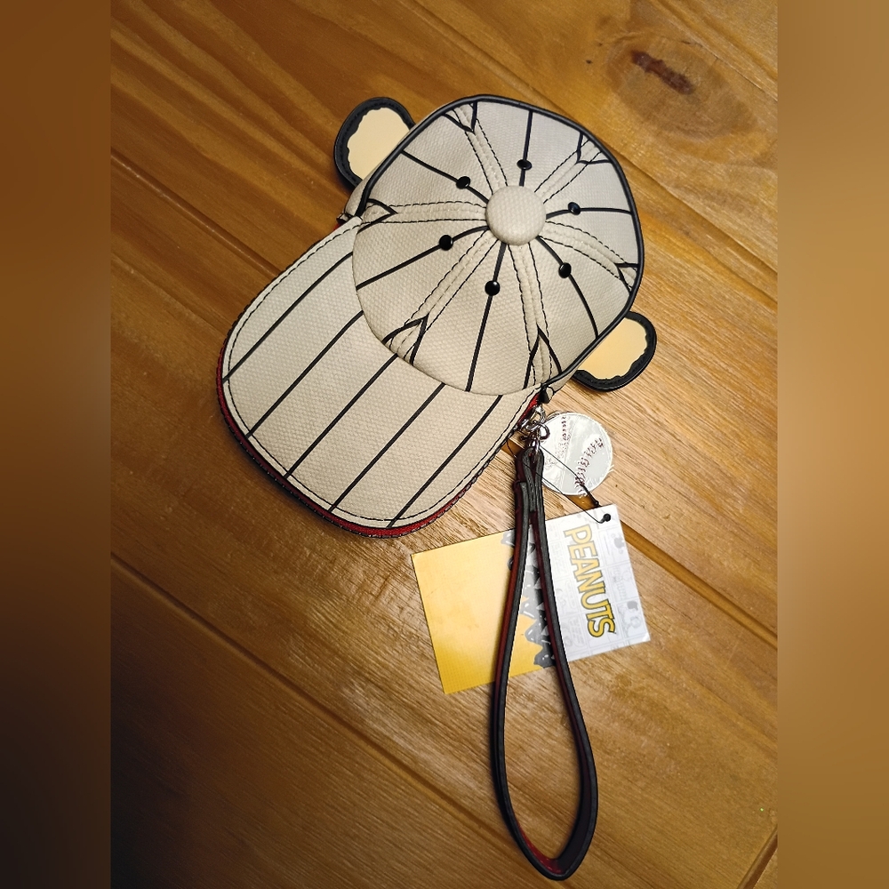 NEW Peanuts Snoopy Charlie Brown Baseball Striped "Good Grief" Coin Bag Wristlet